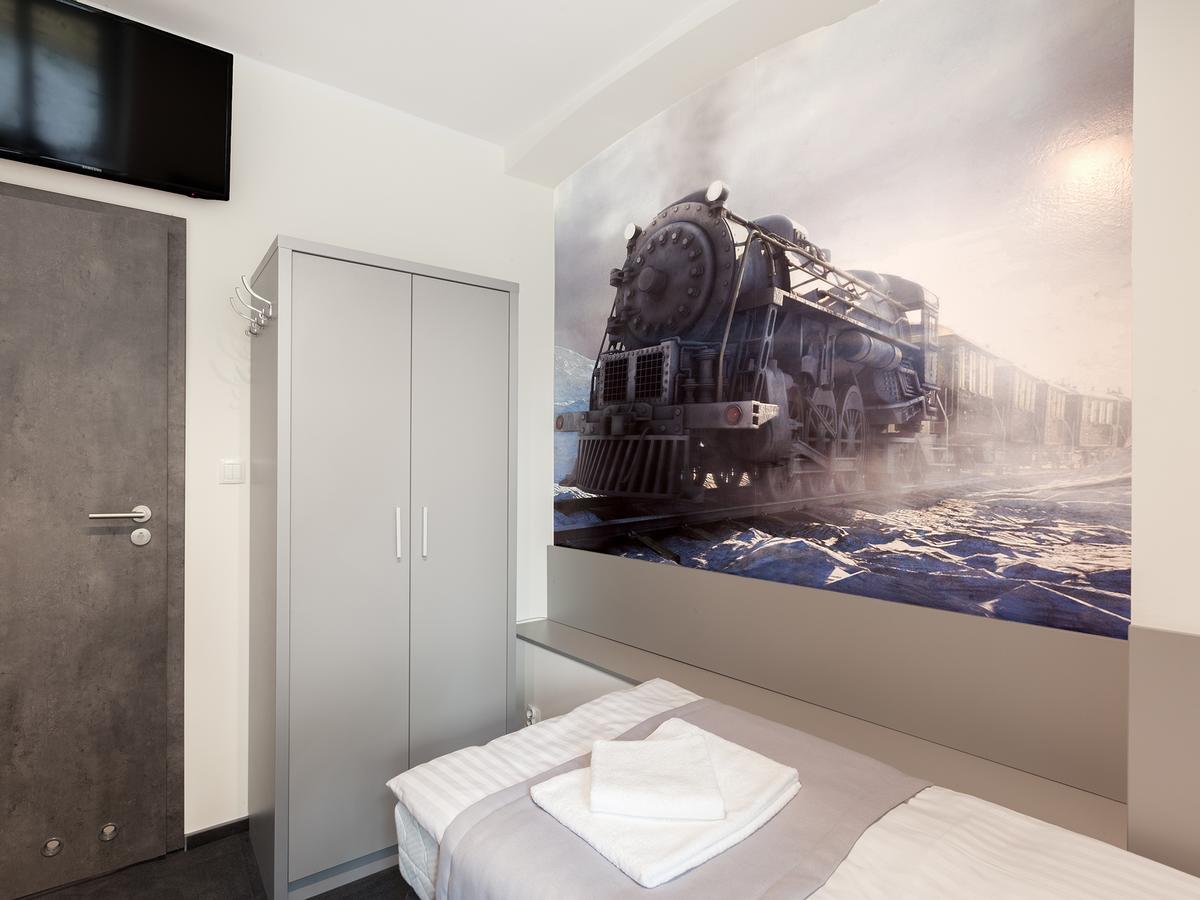 Cinema Hostel